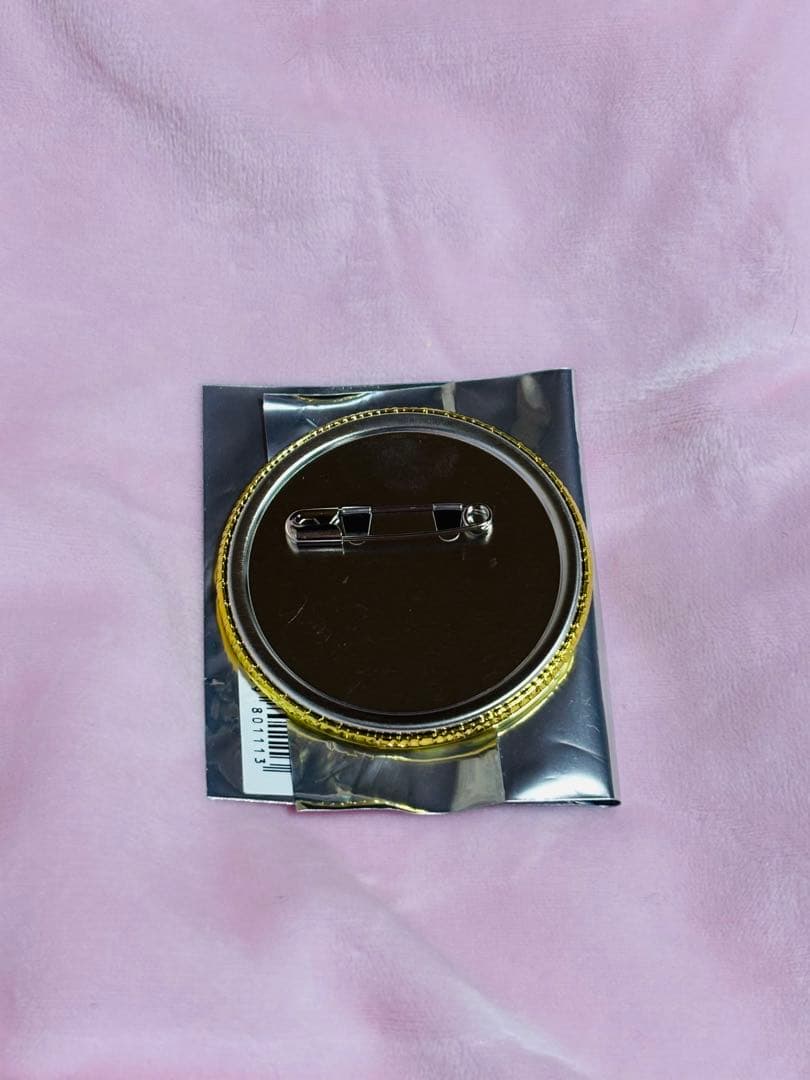 新品未使用品 コードギアス ルルーシュ マルイ ホロリング缶バッジ