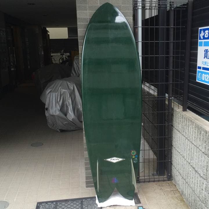オルタナティブ！ツインキールフィッシュボード！zionサーフボード