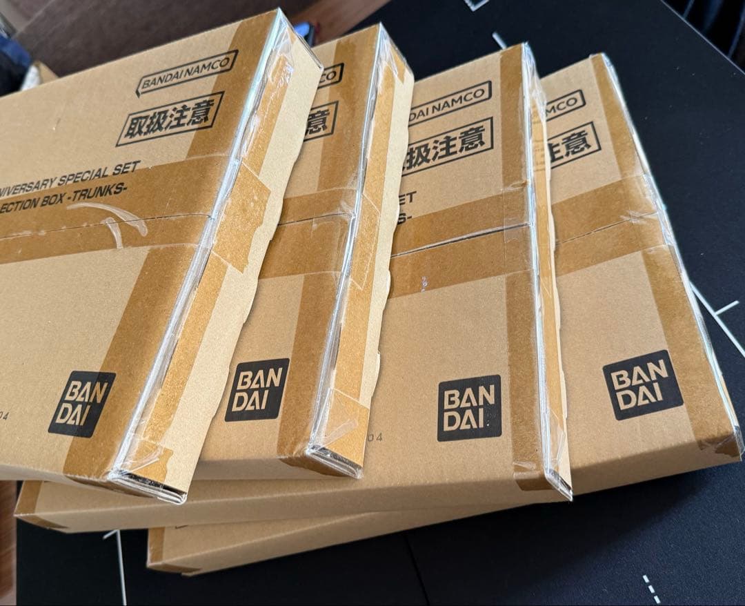 SDBH 13th ANNIVERSARY COLLECTION BOX 4個