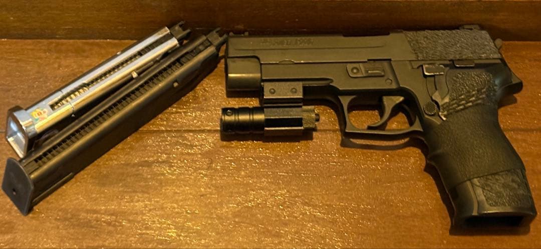 東京マルイ　SIG P226