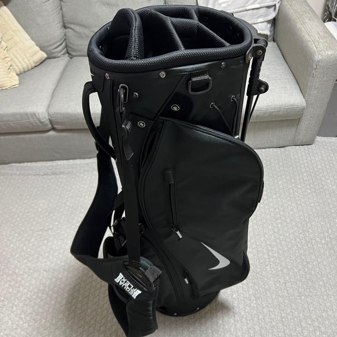 本体超美品Nike スタンドキャディバッグ ※フードだけ小さい穴有り