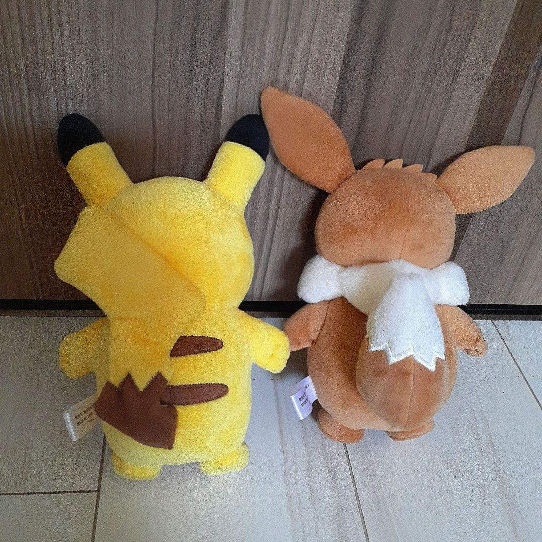 ポケモンセンター　ピカチュウ　イーブイ　リザードン　ぬいぐるみ