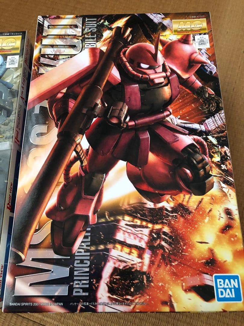 MG MS-07B-3 グフカスタム & MS-06S シャア専用ザクII