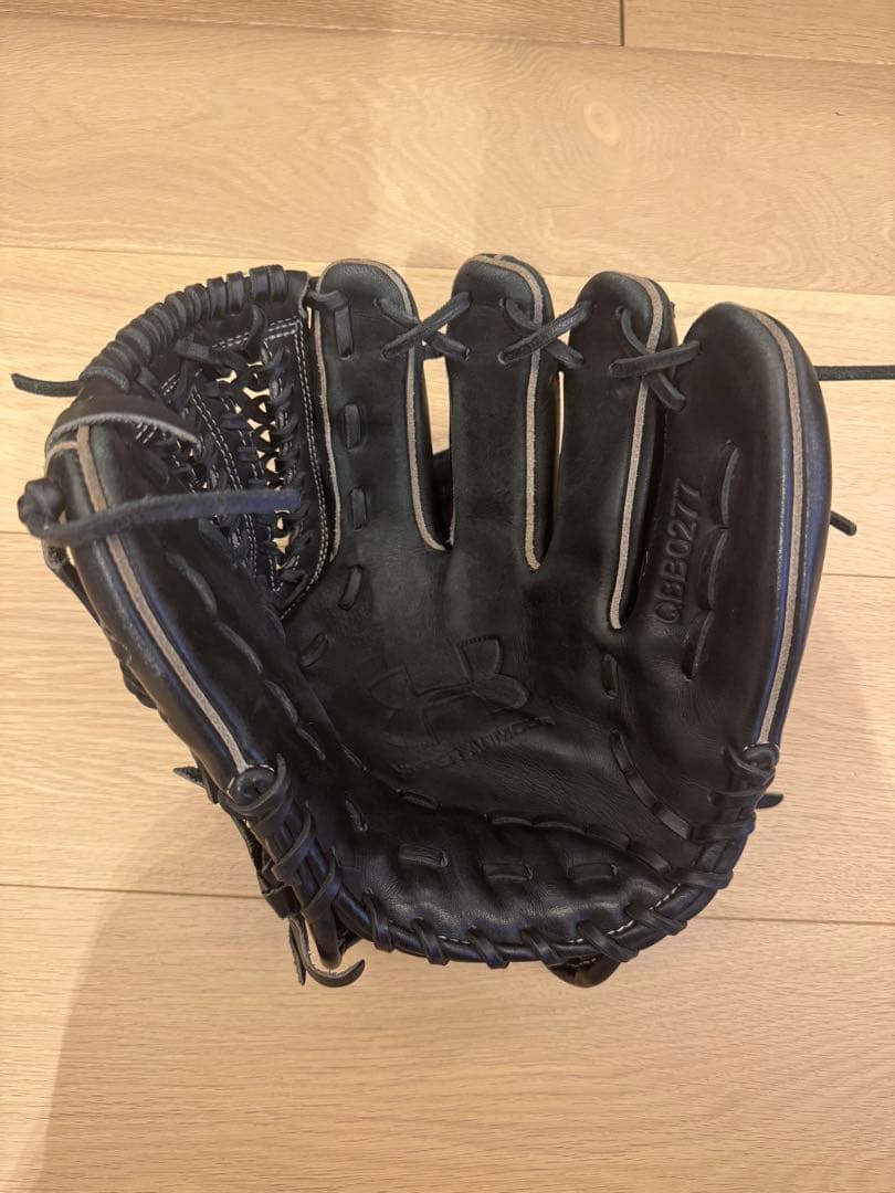 アンダーアーマー 軟式グラブ 内野手用 右投げ QBB0277 ブラック