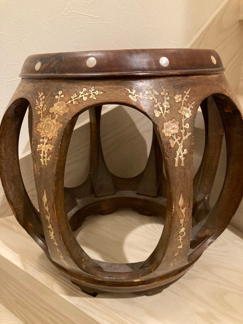 螺鈿象嵌花台　スツール　置台 中国美術　螺鈿細工 丸椅子 腰掛け