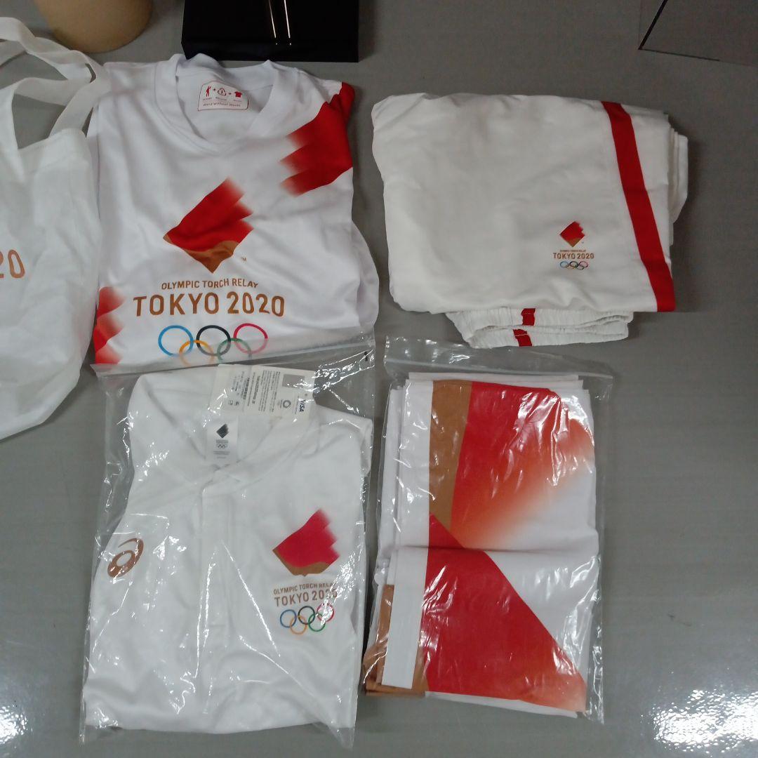 【極美品】東京オリンピック 聖火ランナー トーチ ユニフォーム等 グッズセット付