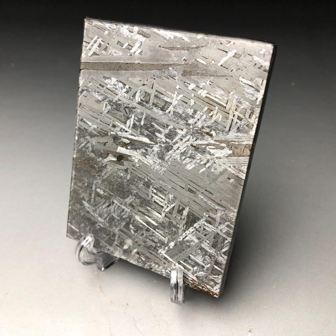 アルタイ隕石　 鉄隕石　メテオライト鉄隕石　原石　重さ約269ｇ