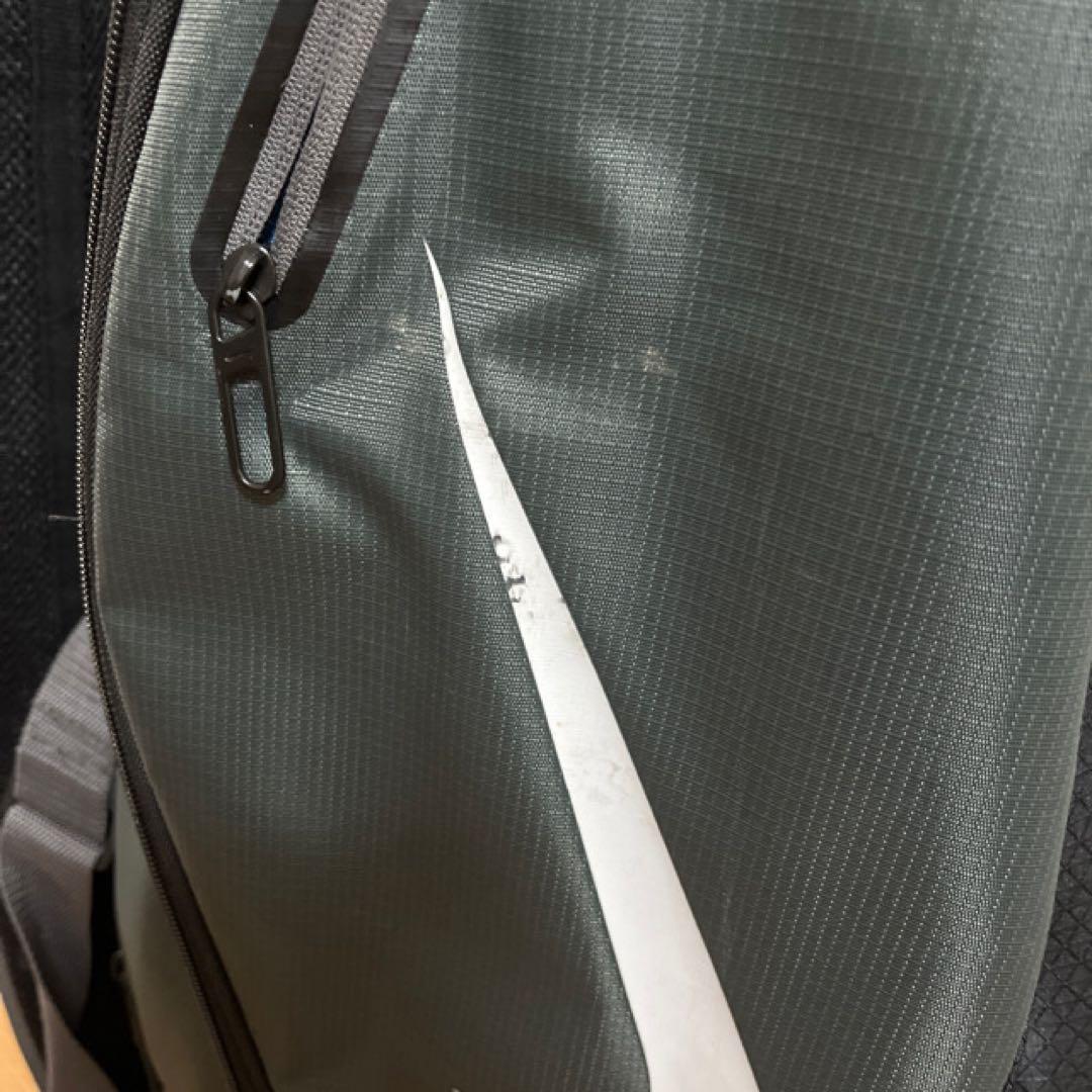 【週末特価】Nike 軽量2.5kgキャディバッグ カーキ