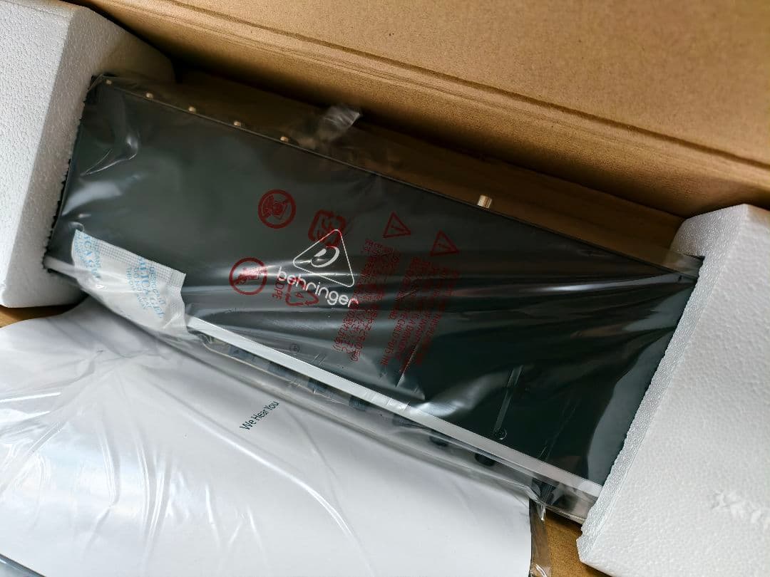 【新品】 Behringer U-PHORIA UMC1820 ベリンガー