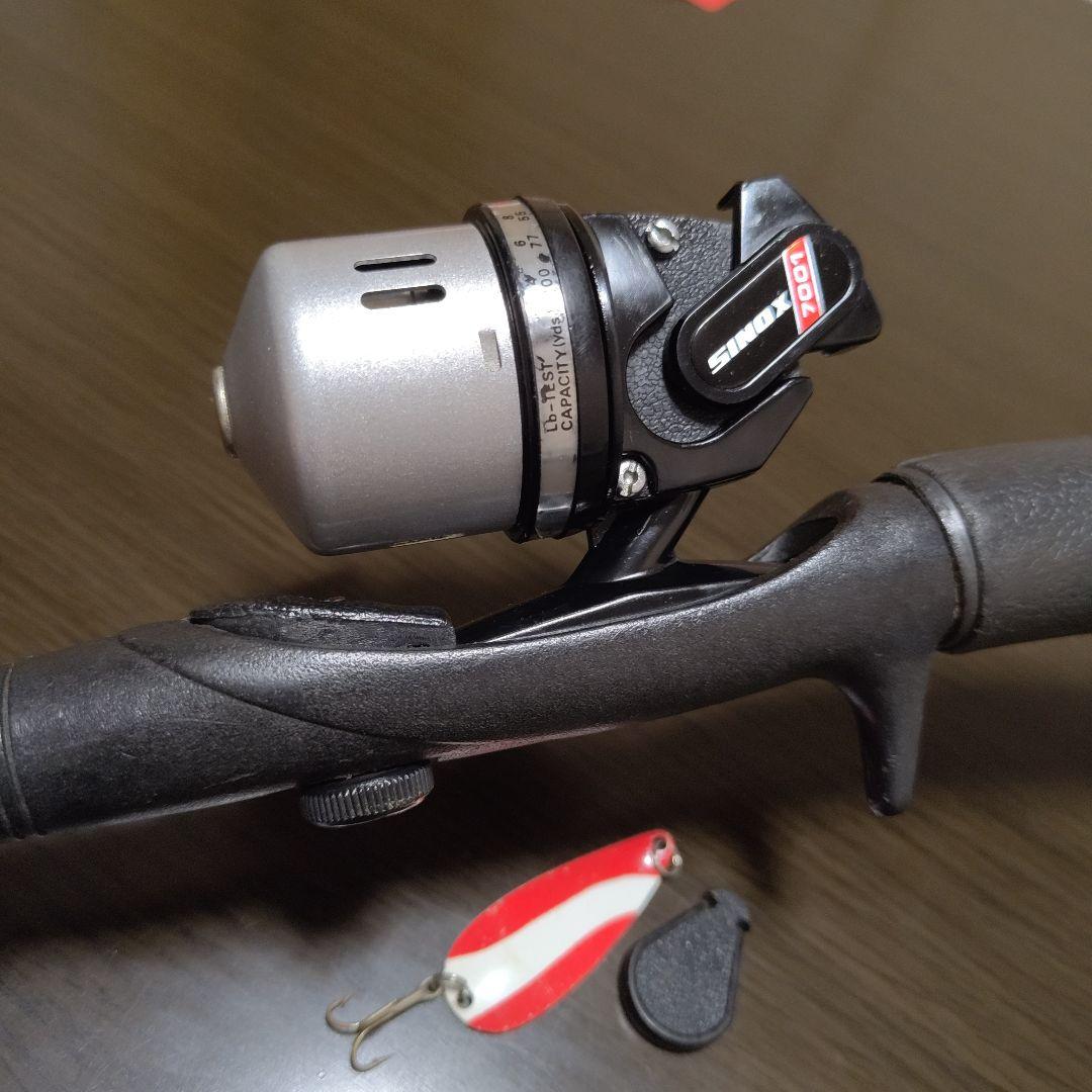 滑らか完動品50年程前昭和宝物釣具SINOX7001クローズドフェイスリールのみ