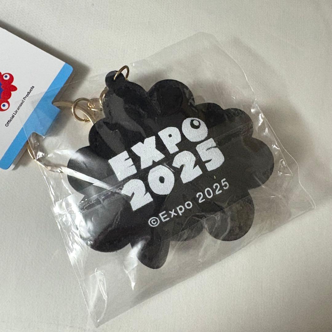 黒　ミャクミャク　ラインストーンマスコットキーホルダー　万博