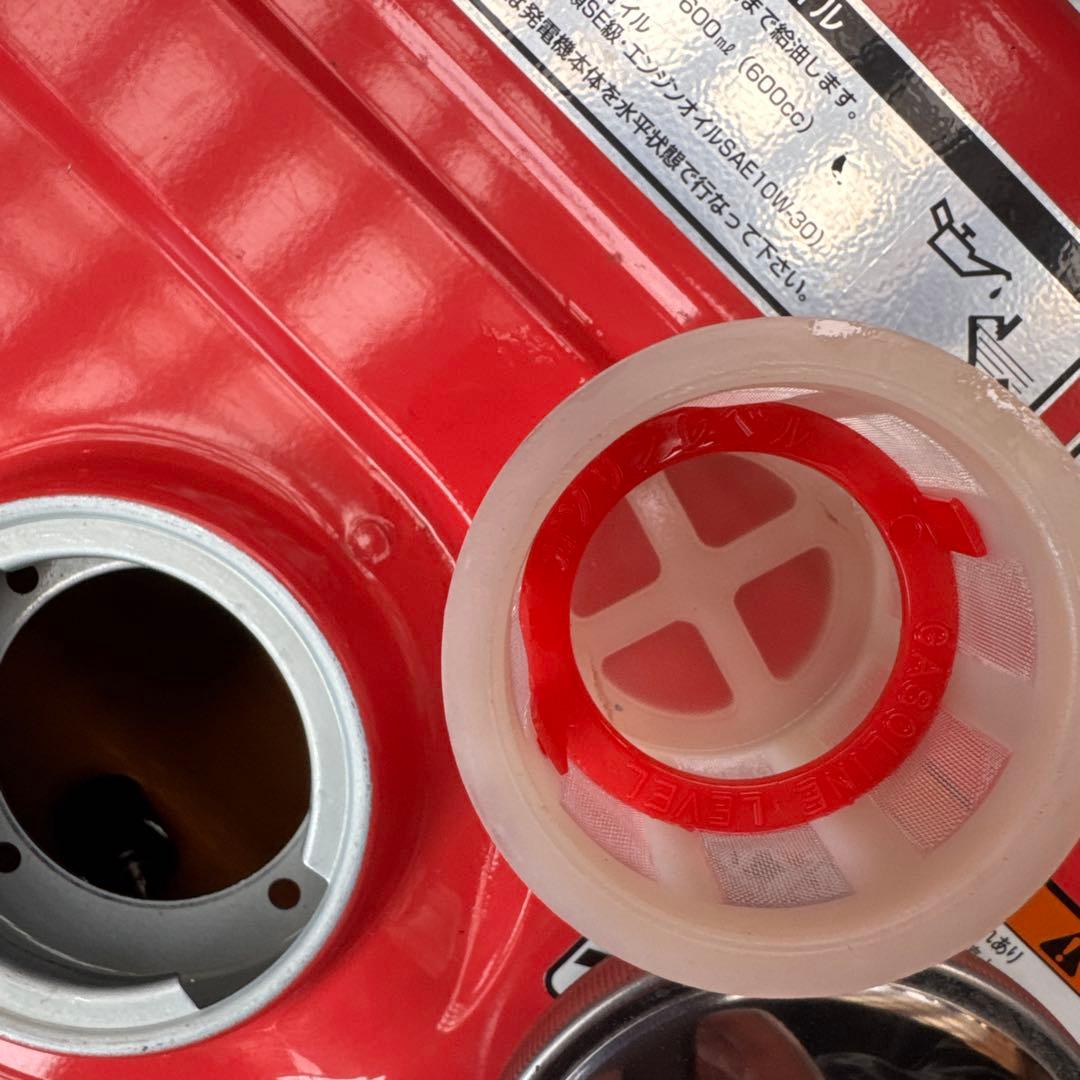 美品【Shindaiwa iEG2500】 ガソリンエンジン インバーター発電機