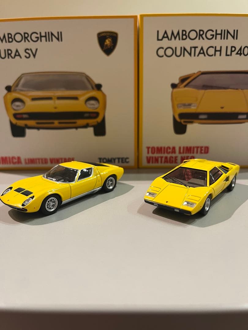 トミカリミテッドヴィンテージネオ　2台セット