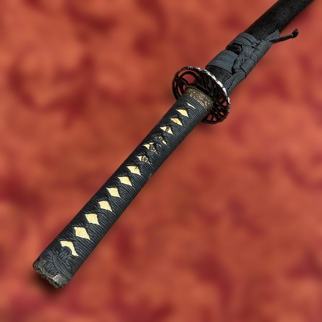 上質模造大刀 濃緑柄 鶴羽透し丸鍔 黒梨地鞘