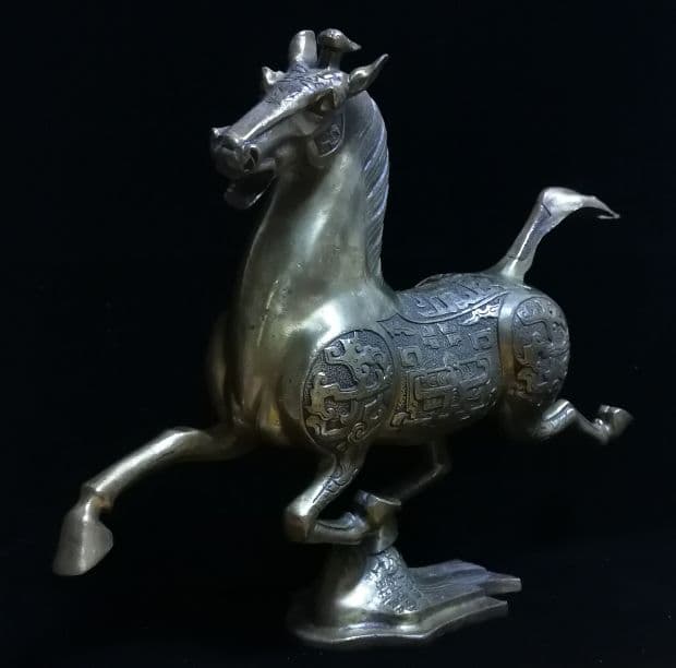 黄銅飛燕馬