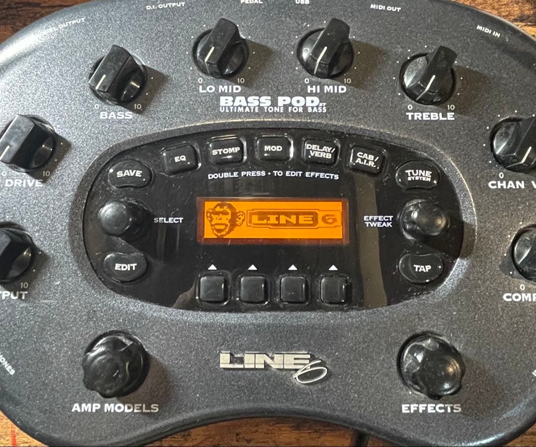 ベース LINE 6 BASS POD