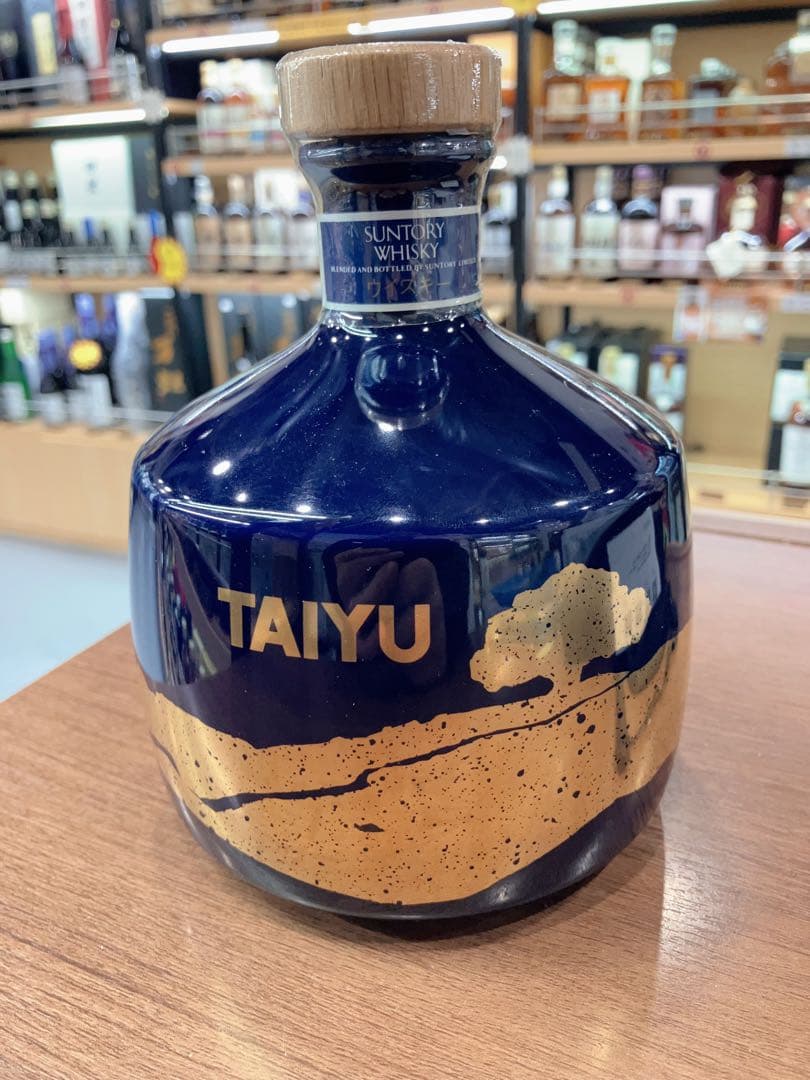 サントリー　リザーブ　TAIYU 陶器　750ML