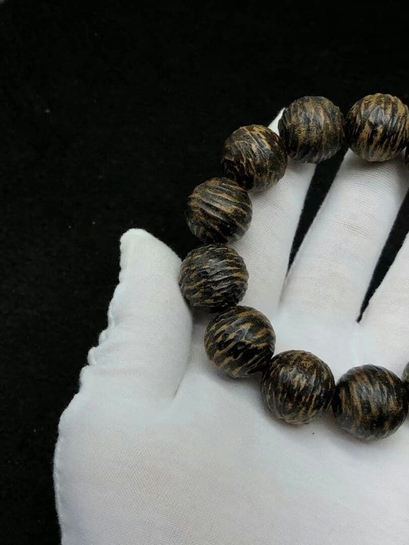 本物保证天然ベトナムじんー沈香ネックレス 芽荘 て手をくし串 野生の老\r\r 材料