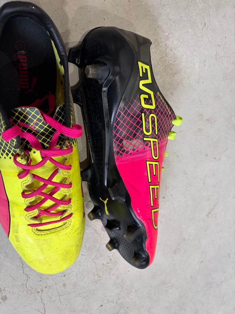 PUMA EVOSPEED イエロー/ピンク スパイク