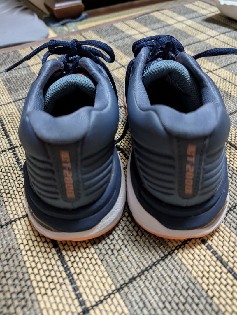 ASICS GT-2000 ネイビー／オレンジ 23.5センチ