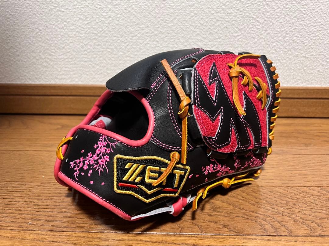 ガ*ン様 ZETT プロステイタス　ピッチャー用グローブ　桜刺繍