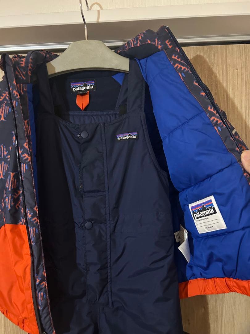 Patagonia 子ども用スノーボードウエア　ネイビー/オレンジ