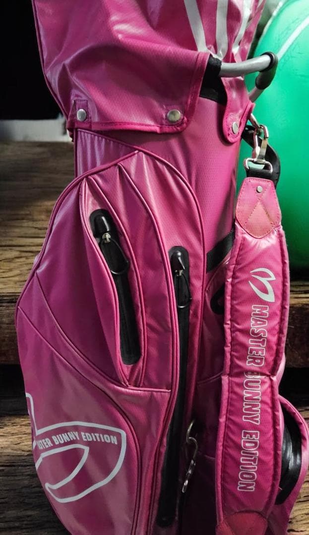 送料無料/超美品MASTER BUNNY EDITION キャディバッグ ピンク