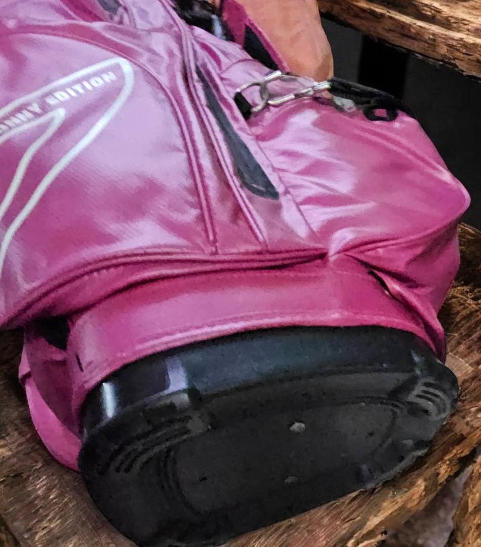 送料無料/超美品MASTER BUNNY EDITION キャディバッグ ピンク