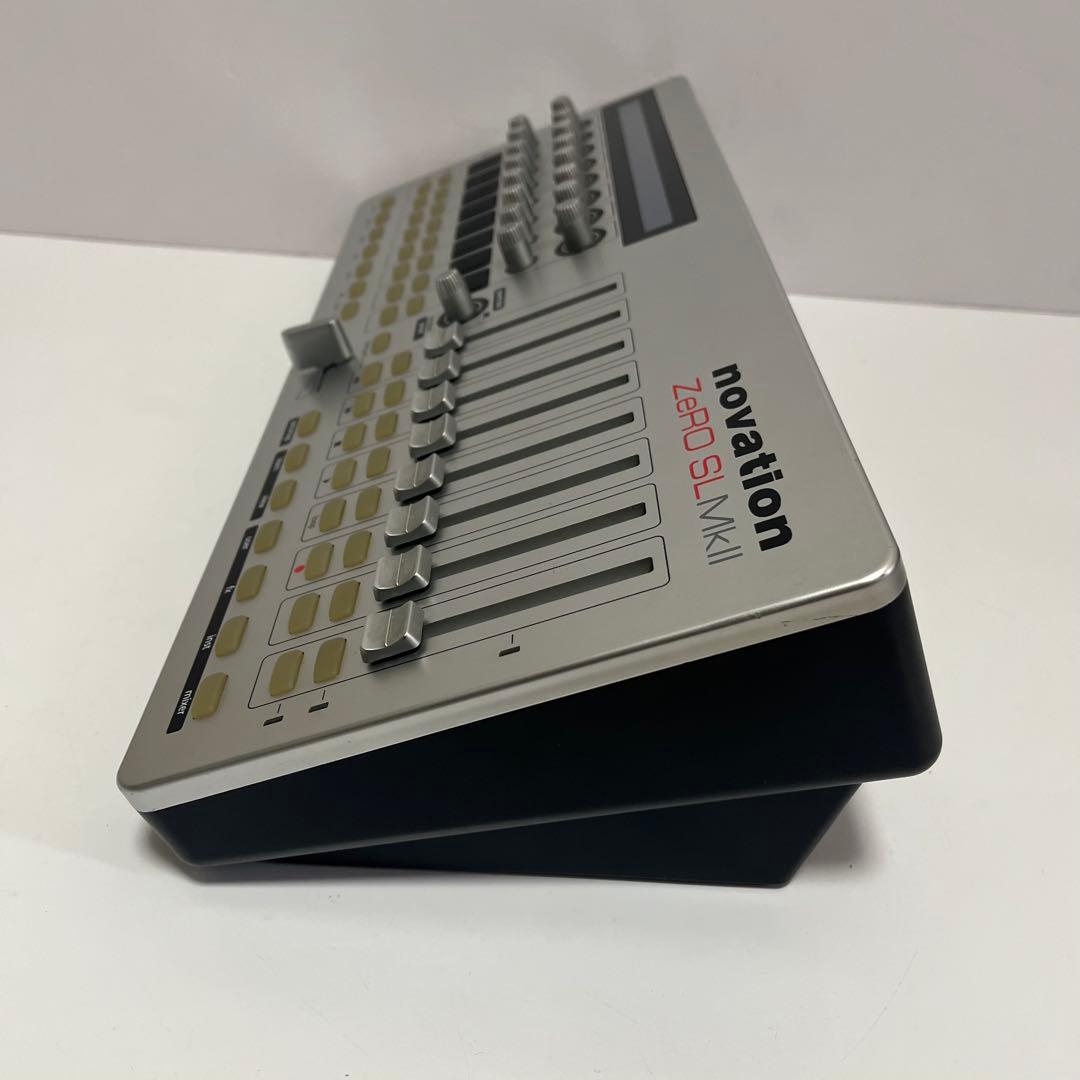 novation ZeRO SL Mk II MIDIコントローラー