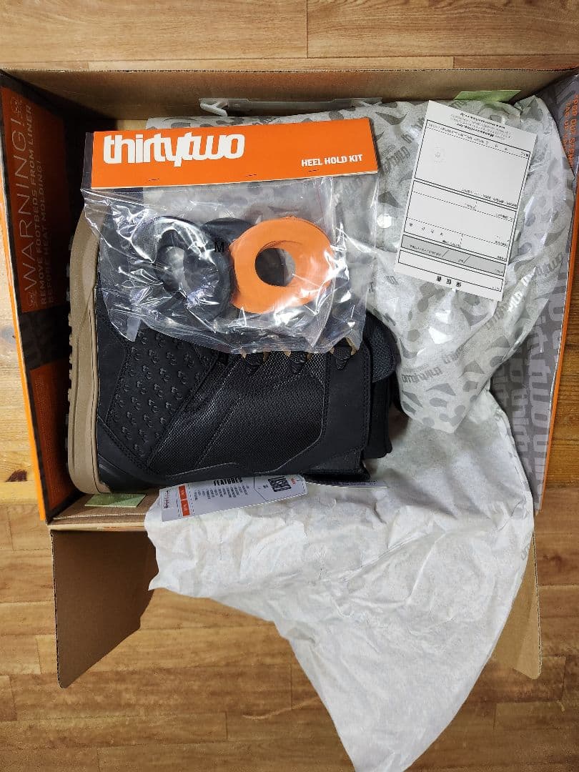 スノーボード 25-26 thirty-two LASHED 27.0cm