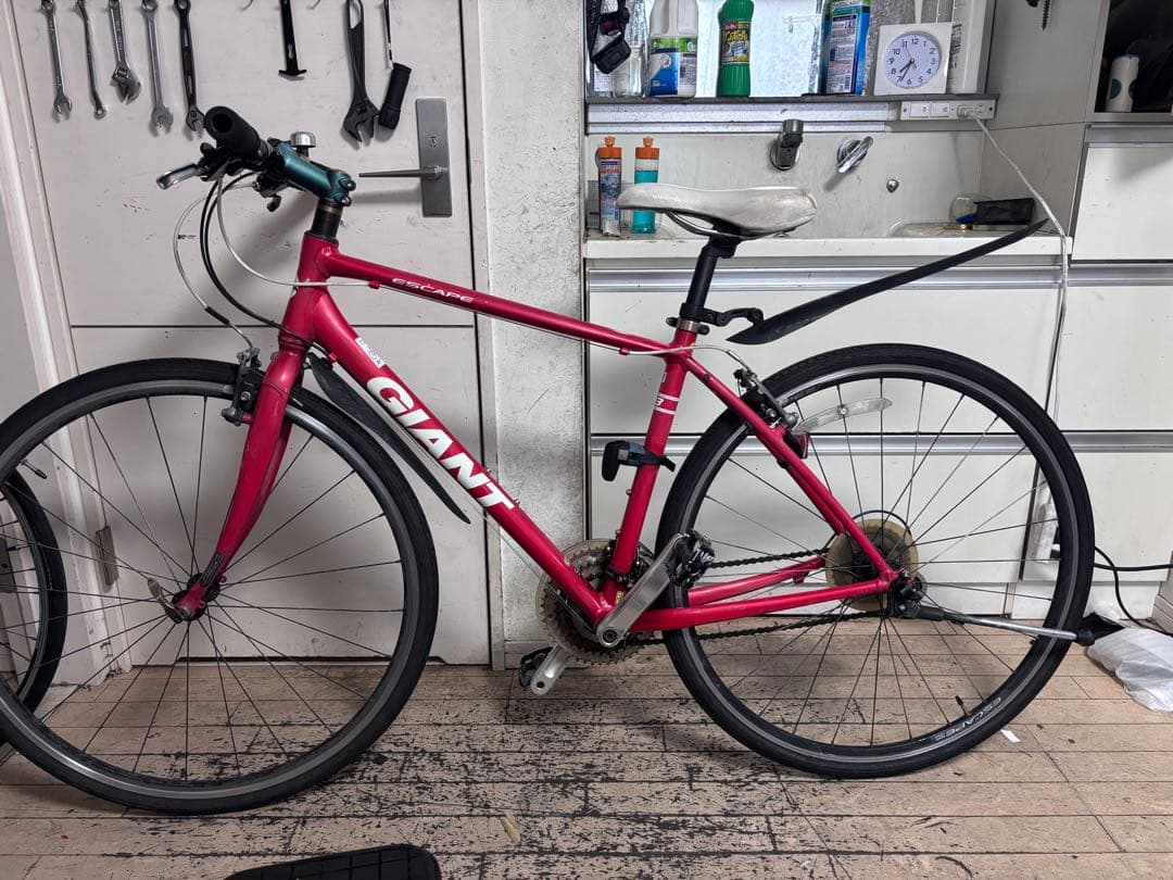GIANT ESCAPE クロスバイク 赤