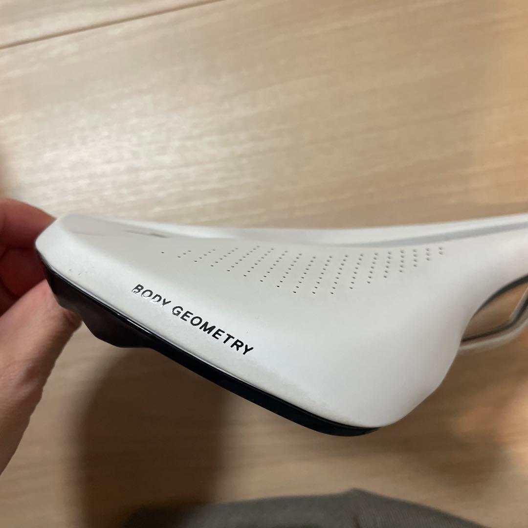 Specialized Power サドル ホワイト