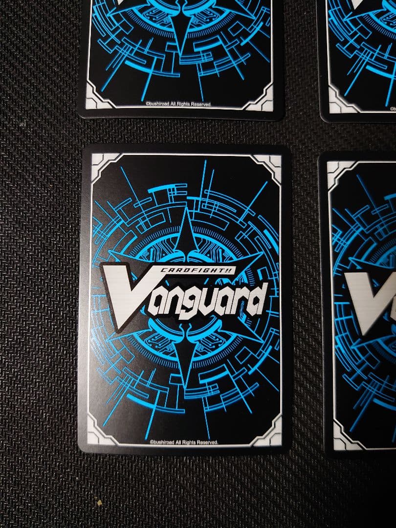 ヴァンガード 髑髏の魔女　ネヴァン　SP Vスタン　4枚