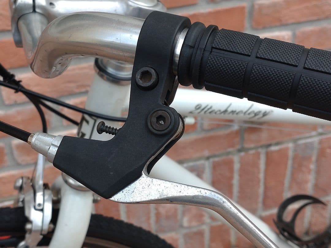 21テクノロジーのクロスバイク 700c