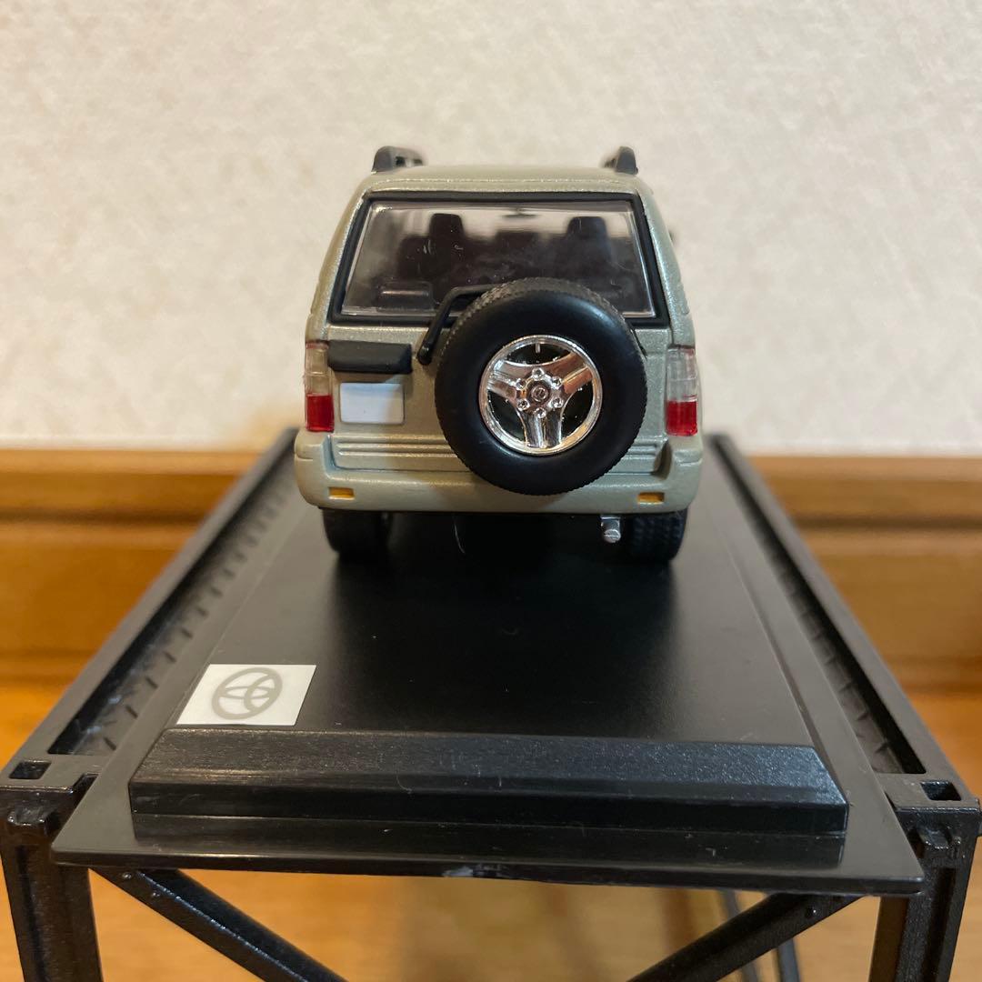 1/43 デルプラド　世界の名車 TOYOTA LAND CRUISER