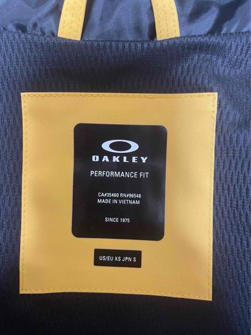 オークリーOAKLEY スキー・スノーボードウェア　ジャケット