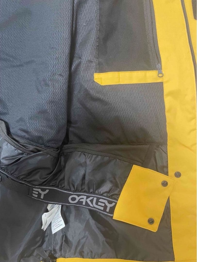 オークリーOAKLEY スキー・スノーボードウェア　ジャケット