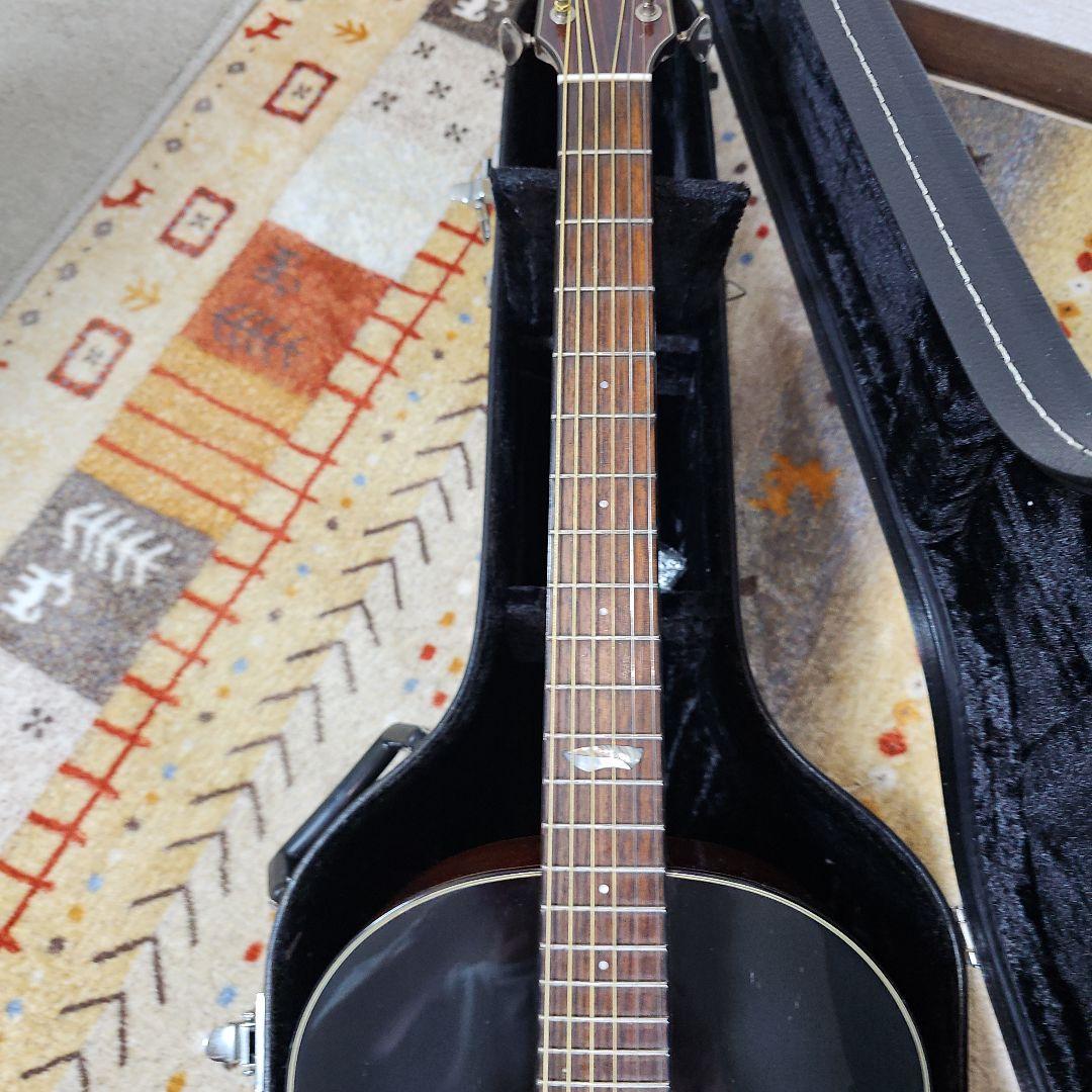 初代ヤマハCsf-60総単板パーラーギター。ヤマハハードケース付き