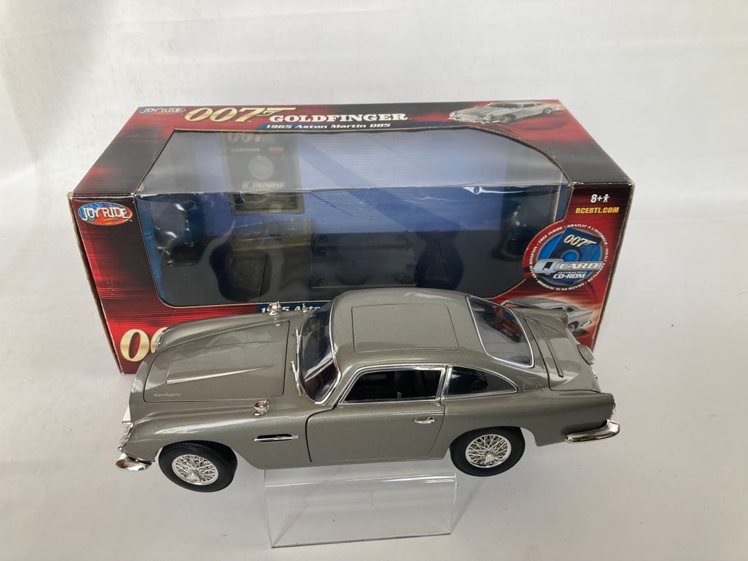 007 GOLDFINGERボンドカー Aston Martin DB5