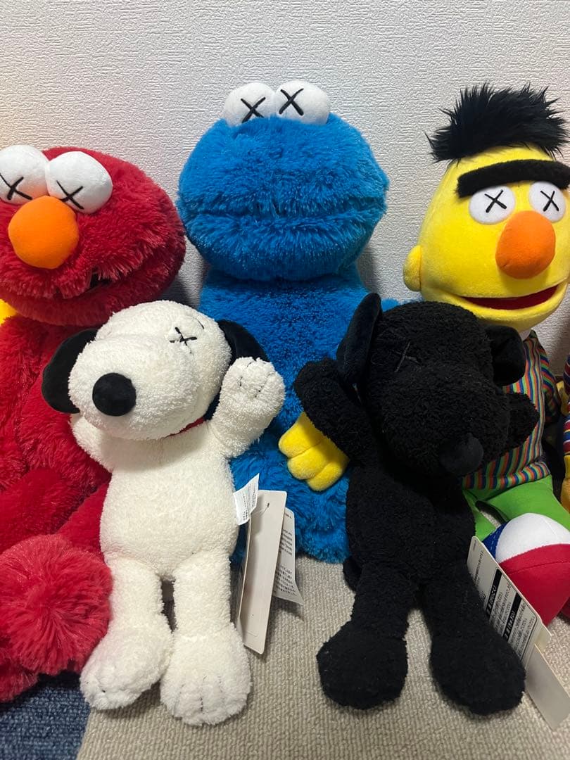 KAWS×UNIQLO セサミストリート＆スヌーピーぬいぐるみ7体セット