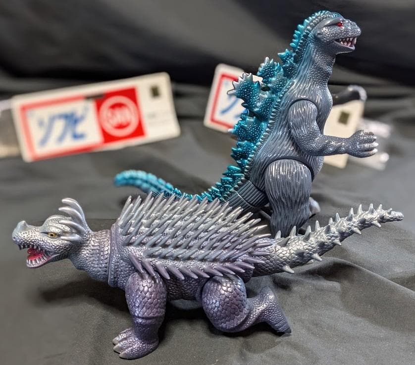 逆襲ゴジラ＆アンギラス（マルサン）ソフビフィギュア２体セット