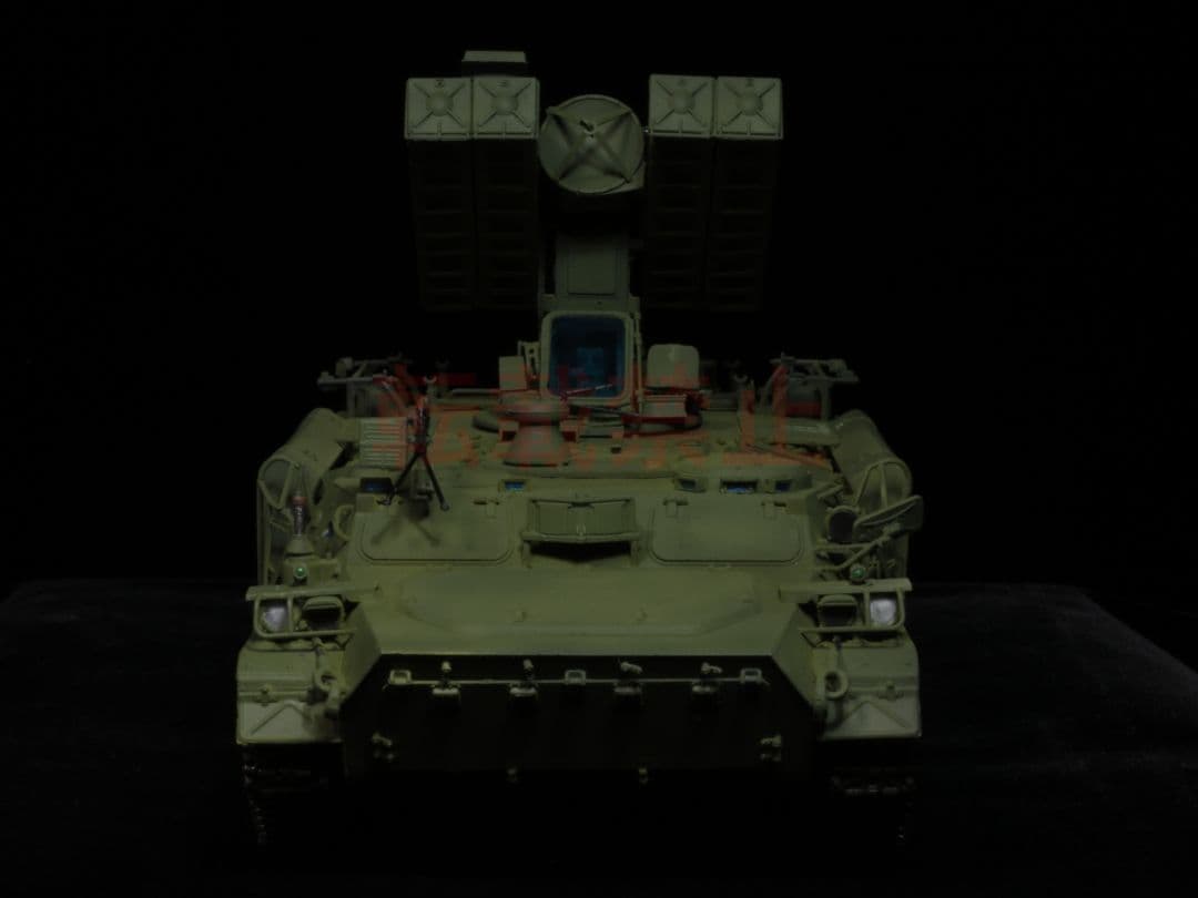 【完成品】 1/35 ソビエト軍 ストレラ10 プラモデル トランペッター