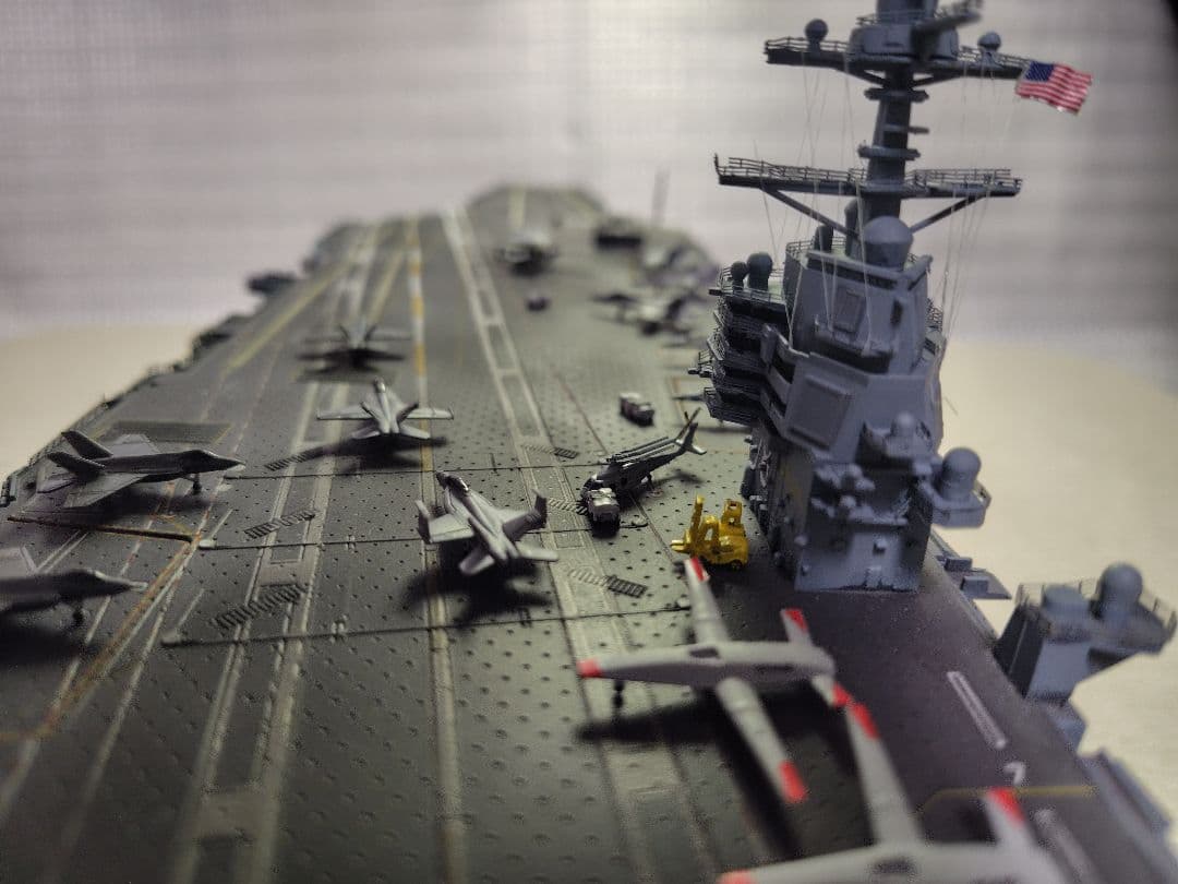 1/700 航空母艦 CVN-78 ジェラルド・R・フォード