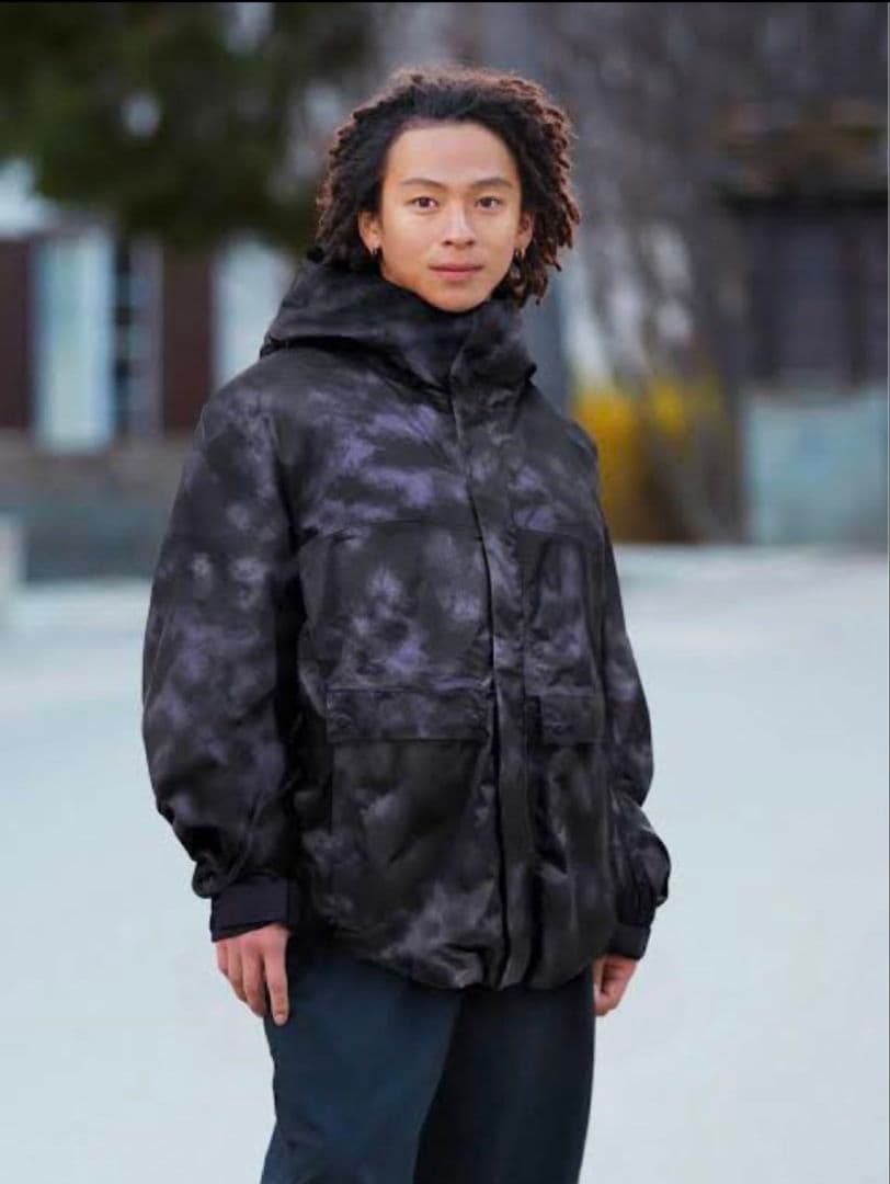 3000着限定ユニクロ 平野歩夢モデル ハイブリッドダウンスノーボードパーカー