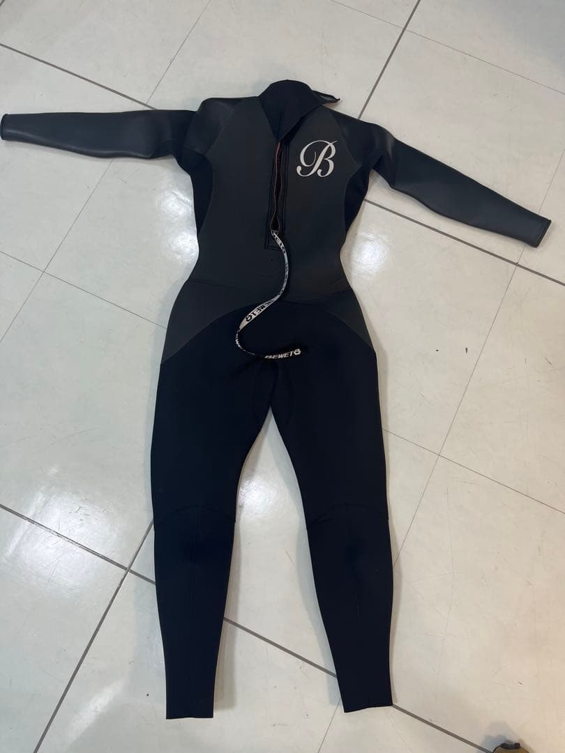 Bewet セミドライスーツ S