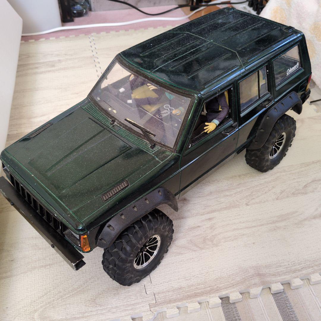 クローラー　Axial SCX10ⅱ ビルダーズキット[チェロキーボディ付]