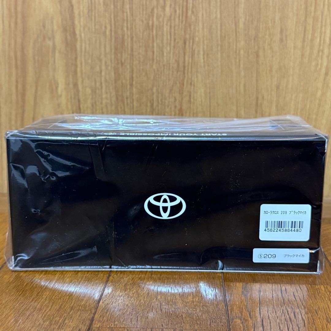 トヨタ博物館購入 新型 カローラクロス 後期 カラーサンプル ブラック
