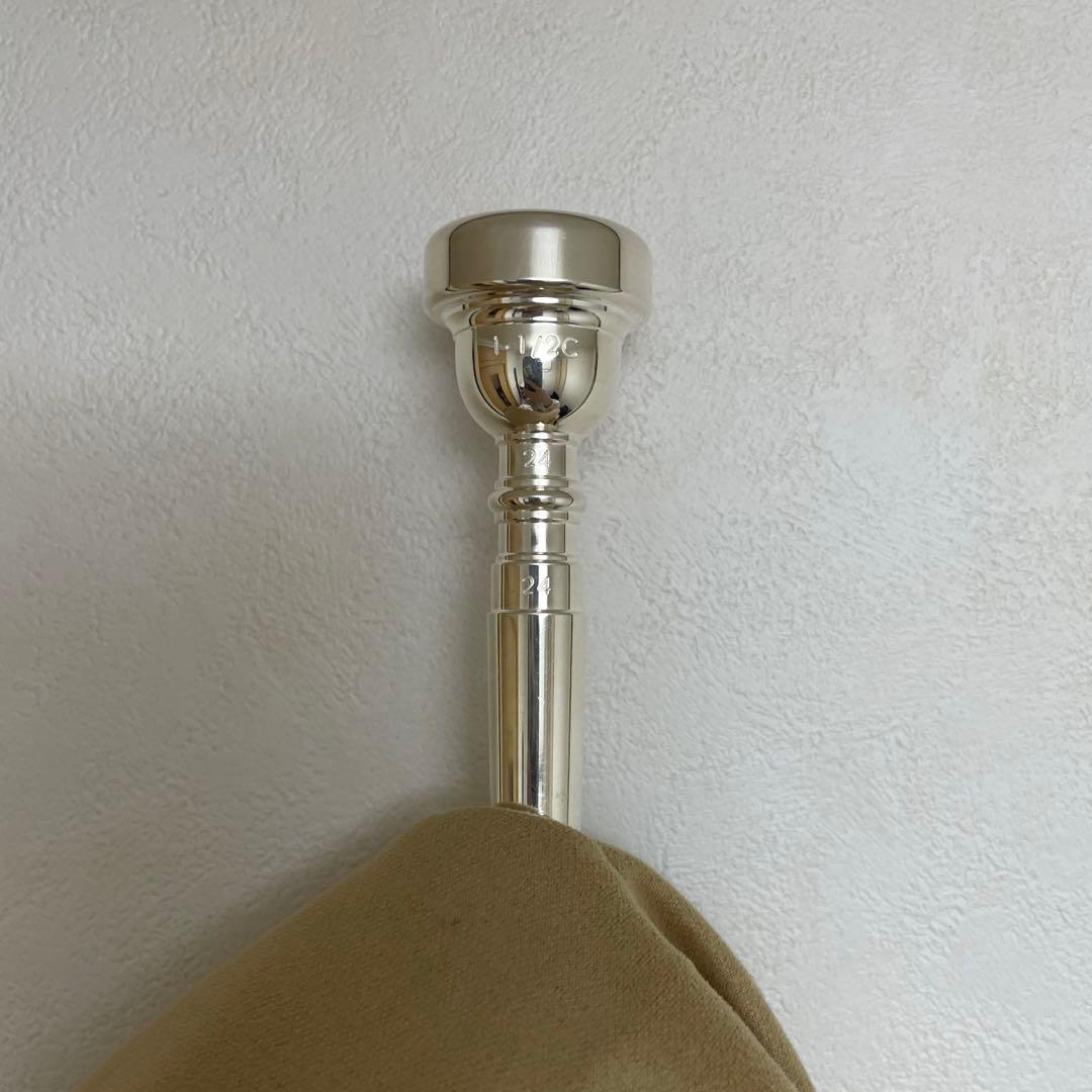 BACH トランペットマウスピース シンフォニックモデル 1-1/2C