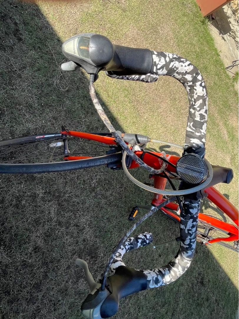 ロードバイク UNO TRINITY Plus SHIMANO シマノ製部品