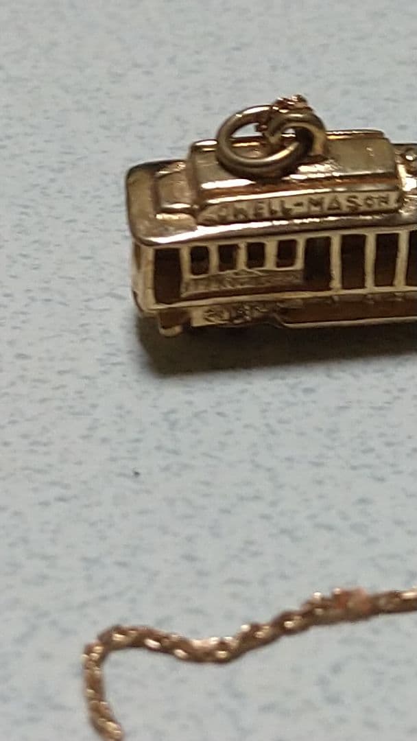 k14立体型サンフランシスコ・ケーブルカーネックレス